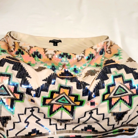 Small Petite Express Sequined Mini Skirt - Picture 7 of 10